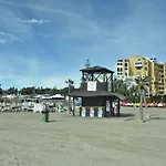 Cabopino Apartament, Marbella's *