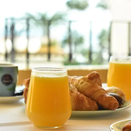 Cabopino Apartament, Marbella's *