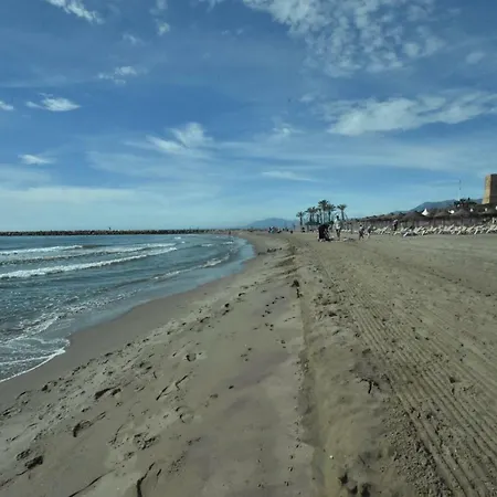 Cabopino Apartament, Marbella's アパート